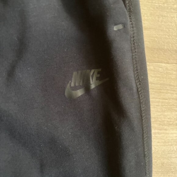 Nike black tech fleece women - Picture 3 of 5